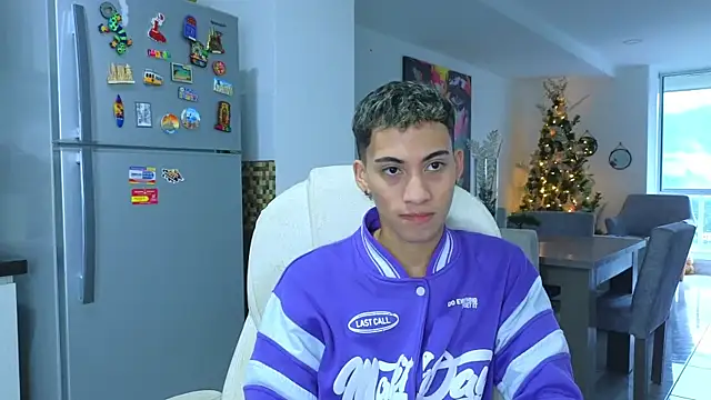 yulian vasquez online show from 16, 11, 2025