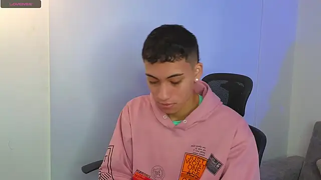 yulian vasquez online show from 1, 10, 2025