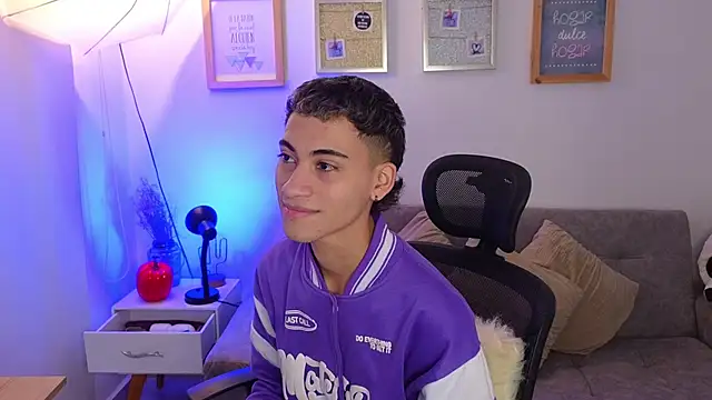 yulian vasquez online show from 12, 11, 2025