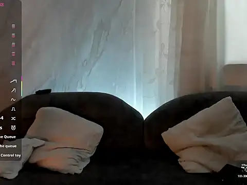 LoganTwink18 online show from 22, 2, 2026