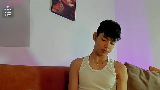 LoganTwink18 online show from 30, 9, 2025