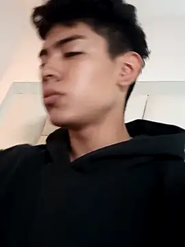 LoganTwink18 online show from 30, 3, 2026