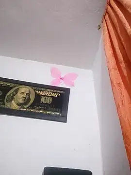 Valenn fernandez online show from 15, 6, 2026