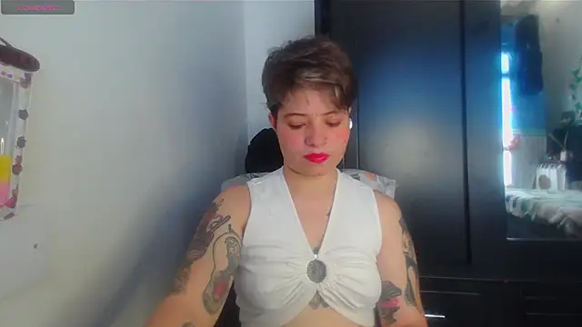 Snapshot of Mitsuha_gate chatting on 18, 1, 2026 Mitsuha gate online show from 18, 1, 2026