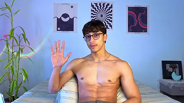 LatinReall online show from 8, 10, 2025