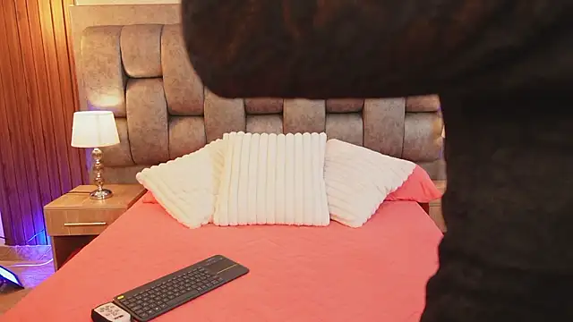 More Hott online show from 17, 1, 2026