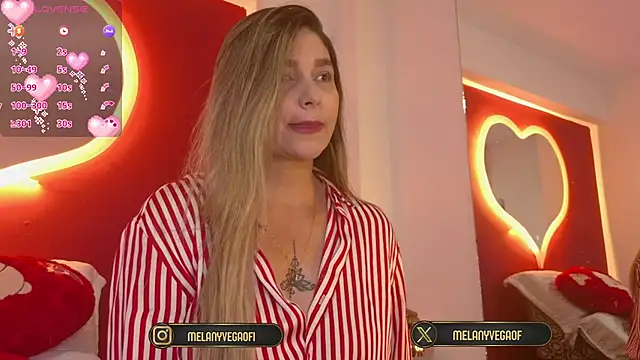 MelanyVegas online show from 8, 11, 2025