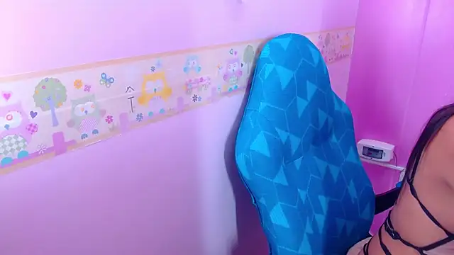 EMMA ROGGER online show from 11, 9, 2025