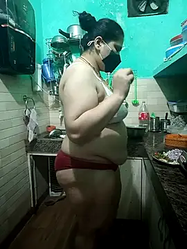 Kaja1919 online show from 7, 10, 2025