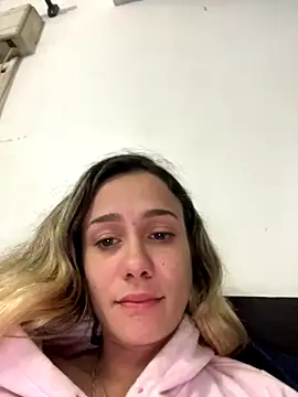 Snapshot of blond-96 chatting on 24, 9, 2025 blond-96 online show from 24, 9, 2025