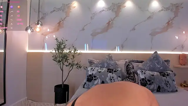 isabellasouza online show from 25, 9, 2025