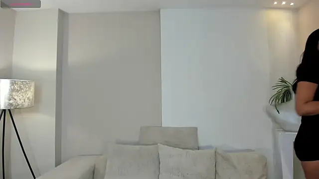 Snapshot of AmbarJames_ chatting on 4, 7, 2026 AmbarJames online show from 4, 7, 2026