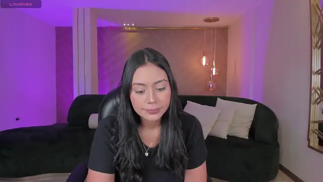 AmbarJames  online show from 9, 9, 2025