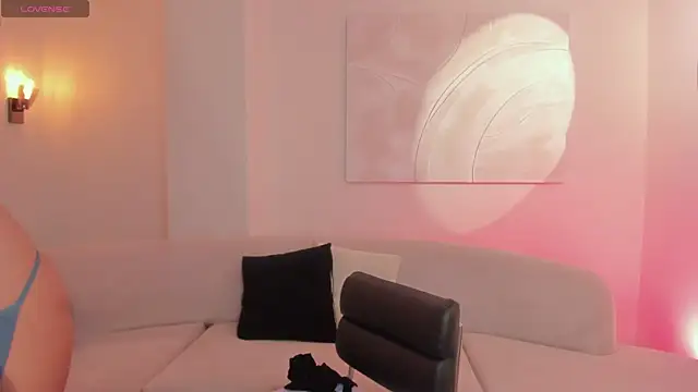 AmbarJames  online show from 11, 3, 2026