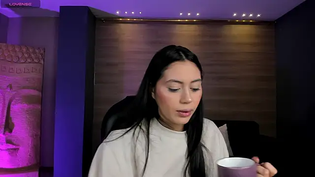 AmbarJames  online show from 27, 10, 2025