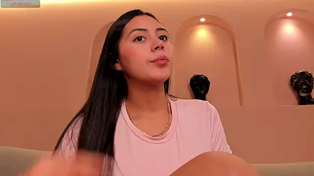 AmbarJames  online show from 23, 4, 2026