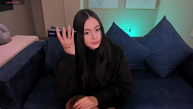 AmbarJames  online show from 8, 2, 2026