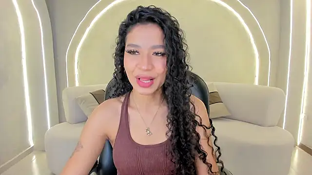 SophieHouston  online show from 24, 10, 2025