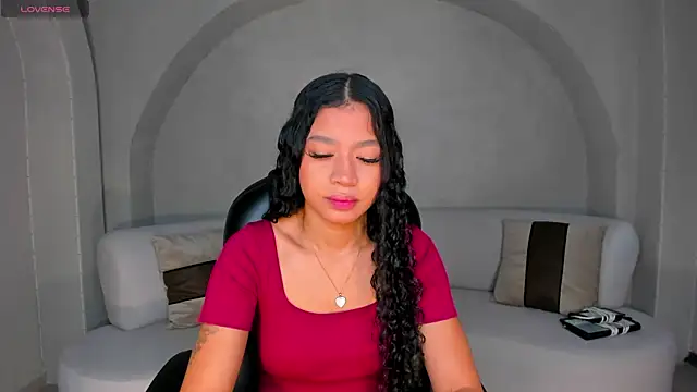 SophieHouston  online show from 30, 10, 2025