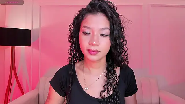 SophieHouston  online show from 10, 9, 2025