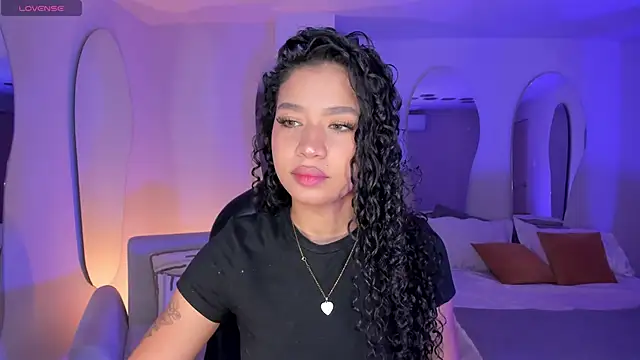 SophieHouston  online show from 26, 10, 2025