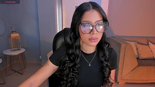 Snapshot of SophieHouston_ chatting on 13, 6, 2026 SophieHouston online show from 13, 6, 2026