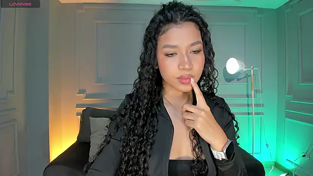 SophieHouston  online show from 14, 11, 2025