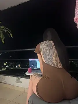 MilaLawrence online show from 22, 10, 2025