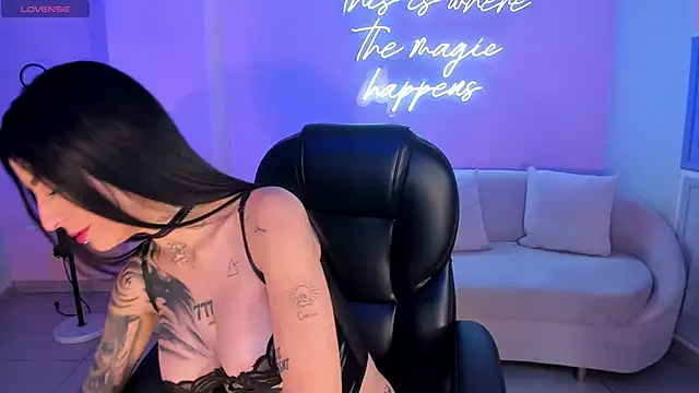 MilaLawrence online show from 18, 10, 2025