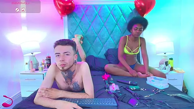 Asha zuri and adam online show from 30, 9, 2025