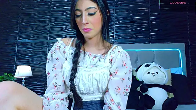 Ambar Bull online show from 2, 10, 2025