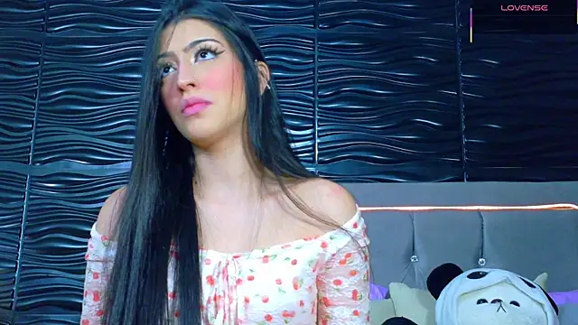 Ambar Bull online show from 5, 11, 2025