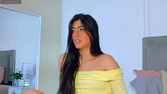 Ambar Bull online show from 17, 4, 2026