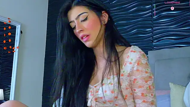 Ambar Bull online show from 17, 12, 2025