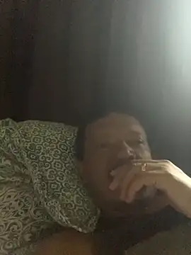 Snapshot of PIROCAGG21 chatting on 8, 11, 2025 PIROCAGG21 online show from 8, 11, 2025