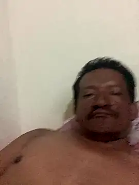 Snapshot of PIROCAGG21 chatting on 1, 12, 2025 PIROCAGG21 online show from 1, 12, 2025