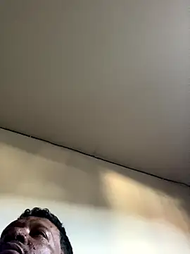 Snapshot of PIROCAGG21 chatting on 19, 10, 2025 PIROCAGG21 online show from 19, 10, 2025