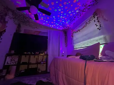 moan4mona online show from 8, 6, 2026
