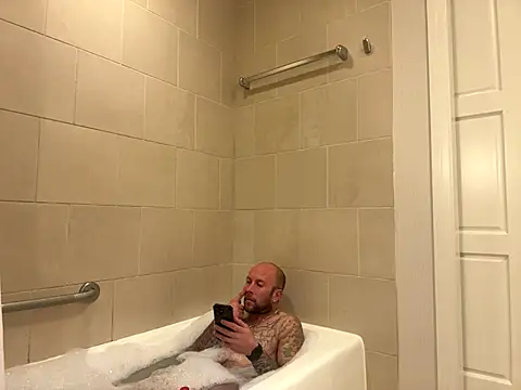 Snapshot of curis4270panda chatting on 8, 11, 2025 curis4270panda online show from 8, 11, 2025