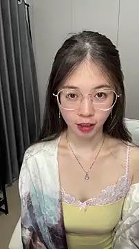 Qianqian-888 online show from 2, 12, 2025