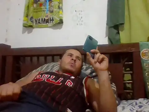 Snapshot of santiii___12 chatting on 8, 1, 2026 santiii 12 online show from 8, 1, 2026