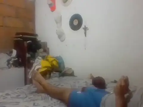 Snapshot of santiii___12 chatting on 19, 12, 2025 santiii 12 online show from 19, 12, 2025