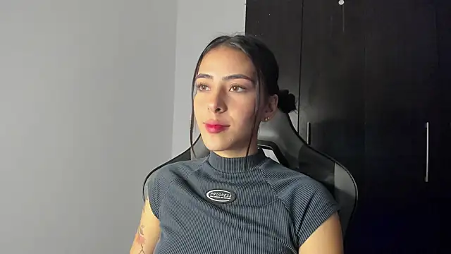 Snapshot of ValkaGrecco chatting on 16, 9, 2025 ValkaGrecco online show from 16, 9, 2025