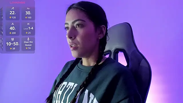 Snapshot of ValkaGrecco chatting on 18, 11, 2025 ValkaGrecco online show from 18, 11, 2025