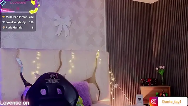 boyfox tay online show from 2, 3, 2026