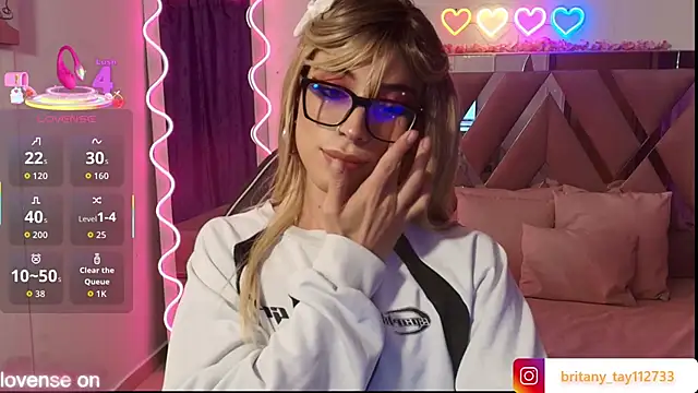 boyfox tay online show from 19, 9, 2025