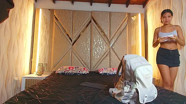 Hotcouple 222 online show from 13, 3, 2026