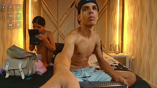 Hotcouple 222 online show from 10, 9, 2025