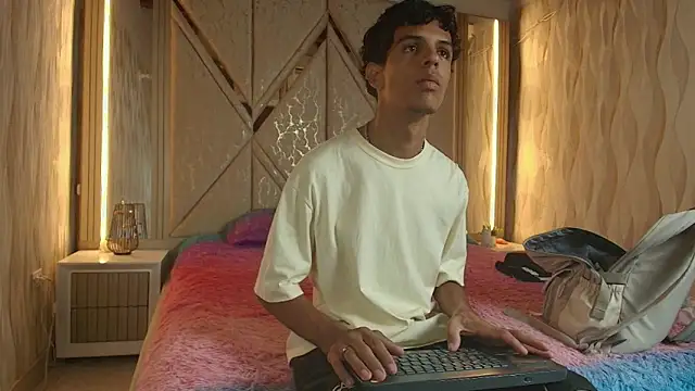 Hotcouple 222 online show from 27, 2, 2026