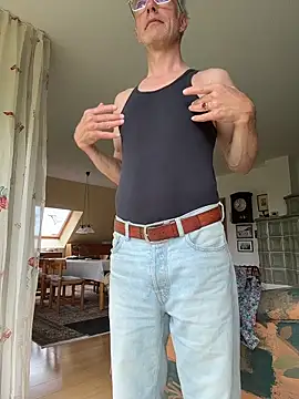 SexyLeon8 online show from 3, 6, 2026